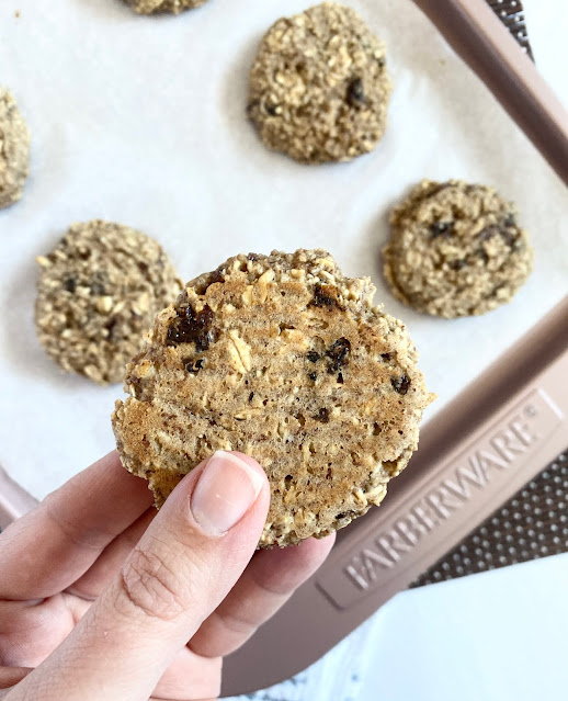 Healthy Breakfast Cookies...a quick breakfast option - these cookies are loaded with healthy ingredients - oats, bananas, walnuts, raisins, flax seed and more.