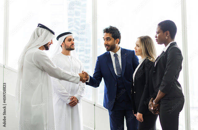 Greeting people in Dubai