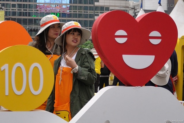 Pretty Faces at Cheongye Plaza