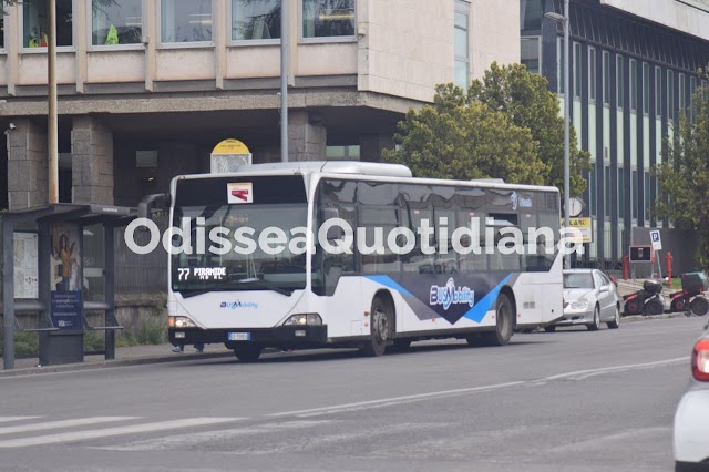 Atac: 18 linee bus restano affidate in subappalto ad altri gestori 