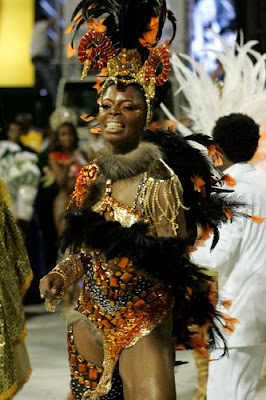 Ivi Mesquita rainha de bateria da escola Vai-Vai