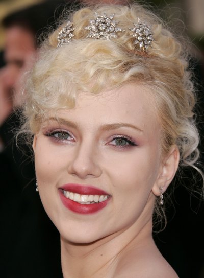 scarlett johansson hairstyles