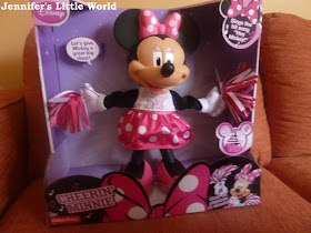 Cheerin' Minnie Mouse Bowtique toy from Fisher Price review