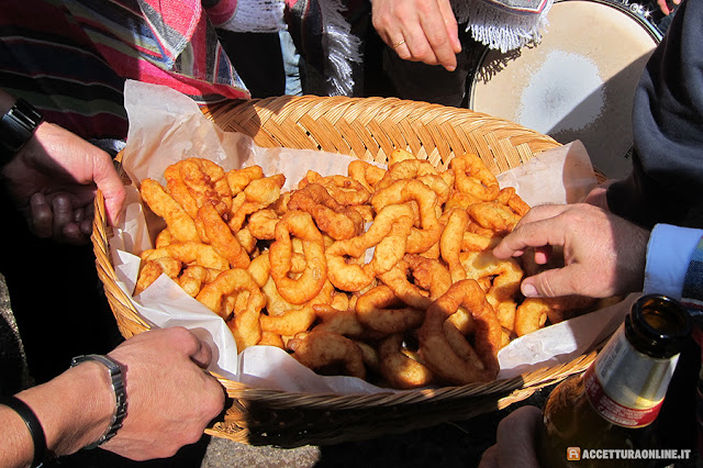 Riti arborei della Basilicata, zeppole del maggio di accettura, intervista ad andrea semplici, la comunità intorno all'Albero dei riti arborei lucani