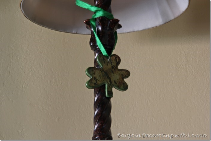 St Patrick's Mantel-Bargain Decorating with Laurie