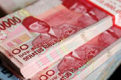 Bayar Honor Massal Lebih Murah Mana Lewat Pos atau Bank?