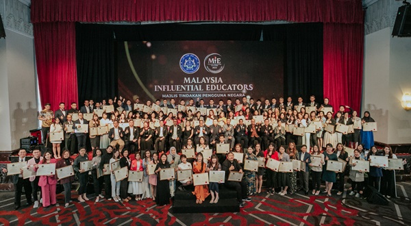 Anugerah Pendidik Paling Berpengaruh Malaysia 2023 Hargai Jasa Dan Pengorbanan Pendidik