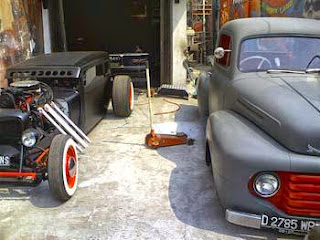 Gambar Mobil Tua Hot Road