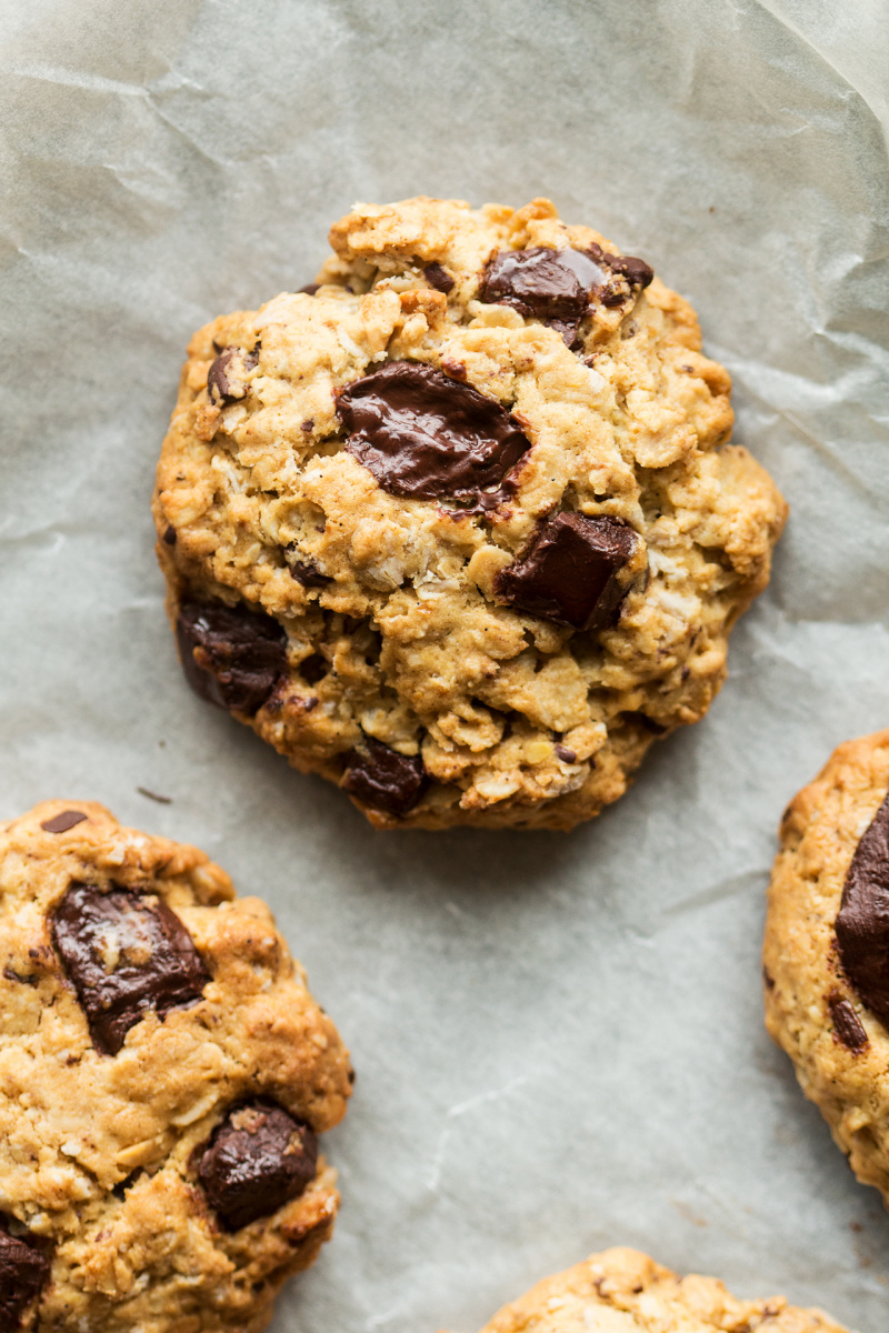 Vegan oat cookies with chocolate and peanut butter