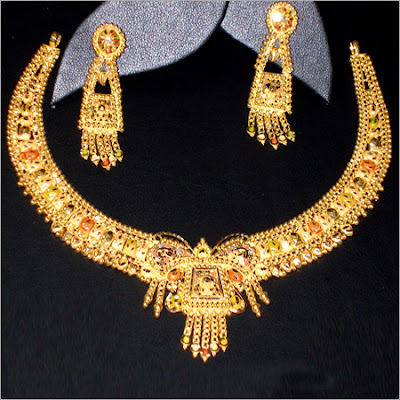 Gold Ornaments Designs For Marriage 8