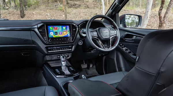 2024 Isuzu D-Max iNTERIOR