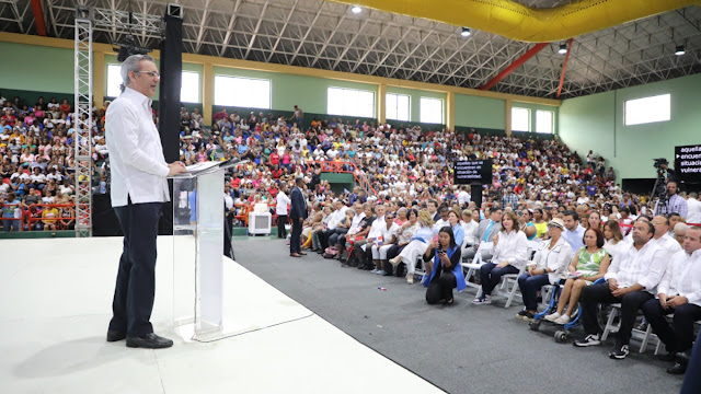 Santo Domingo, RD.- El gobierno dará ayuda a un millón de madres en todo el país.