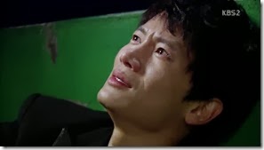 Secret.E02.mkv_002242140