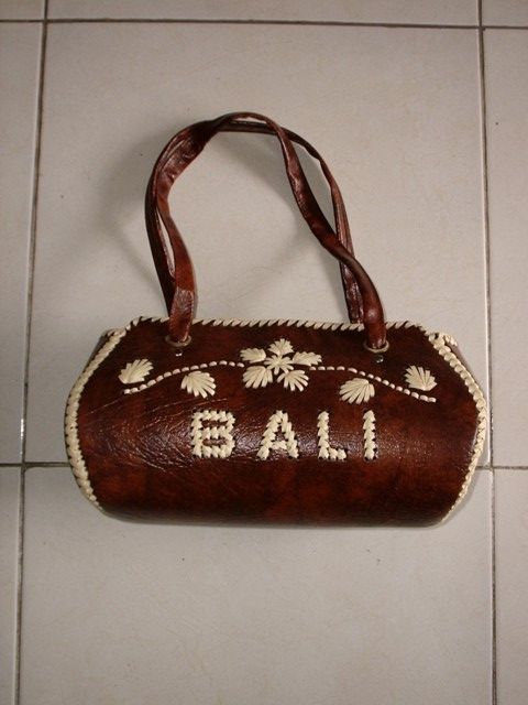 TOKOBALIKU ANEKA TAS DAN KERAJINAN  TANGAN  KHAS BALI 