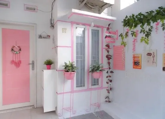  Artikel ini kami buat untuk menjawab beberapa pertanyaan dari warga net yang sering menan 14 Inspirasi desain rumah kecil 2 lantai dengan kombinasi warna pink