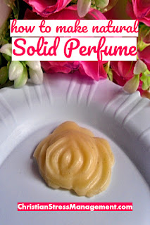 How to make natural solid perfume with essential oils