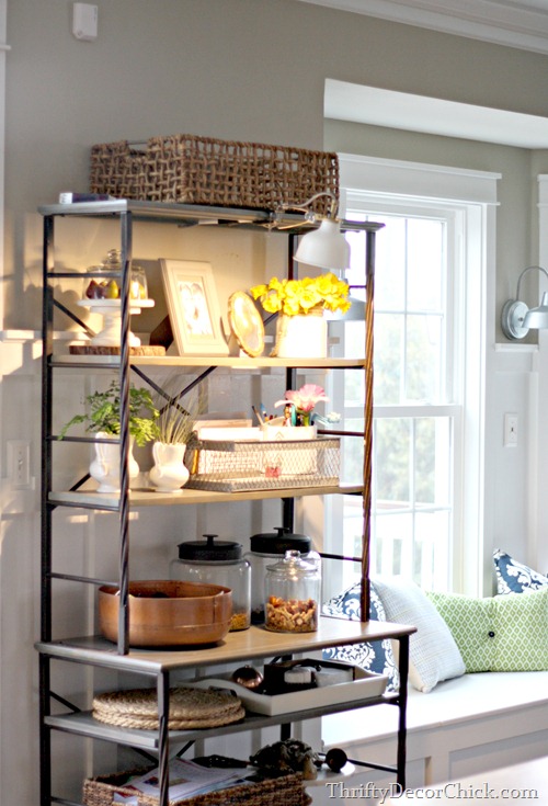 lighting on bookshelves