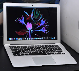 Jual MacBook Air 2017 Intel Core i5 MacBookAir7,2