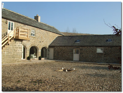 falstone barns cobbled courtyard