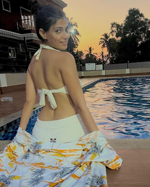 Sumit Singh bikini hot indian tv actress