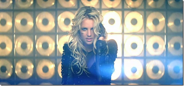 Britney Spears - Till The World Ends 12