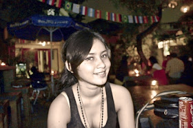 Kiki Azhari ( bintang ponds/ putih abu-abu )