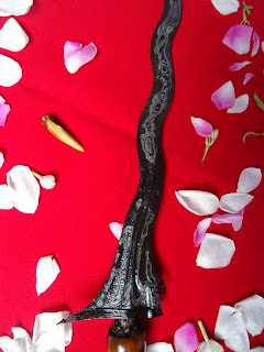 Toko Pusaka, Keris sepuh