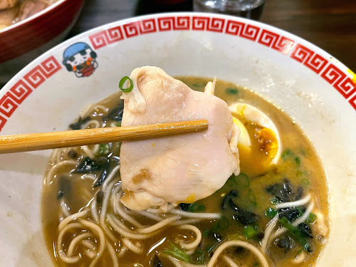 Ojisan Ramen (大叔拉麵), D2 Place Lai Chi Kok - Beef bone broth ramen with Hakata Gensuke chicken (慢煮博多地雞和牛骨湯拉麵)