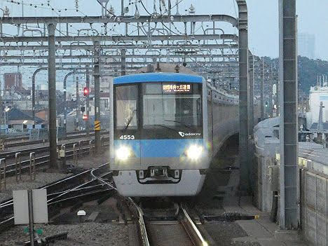 【ダイヤ改正後に微増】8000形の各駅停車　向ヶ丘遊園行き