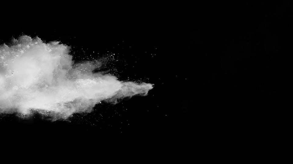 Black wallpaper ppt with smoke effect