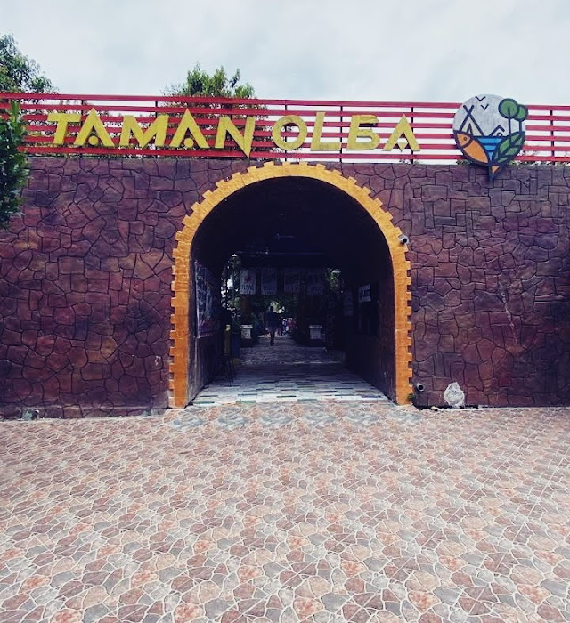 Pintu Masuk Taman Olba