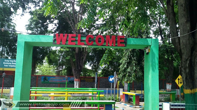 Taman Lalu Lintas  Jl. Pepaya, Magersari Kota Mojokerto