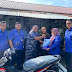 Pak Tara Dapat Hadiah Motor dari PDAM Kota Padang