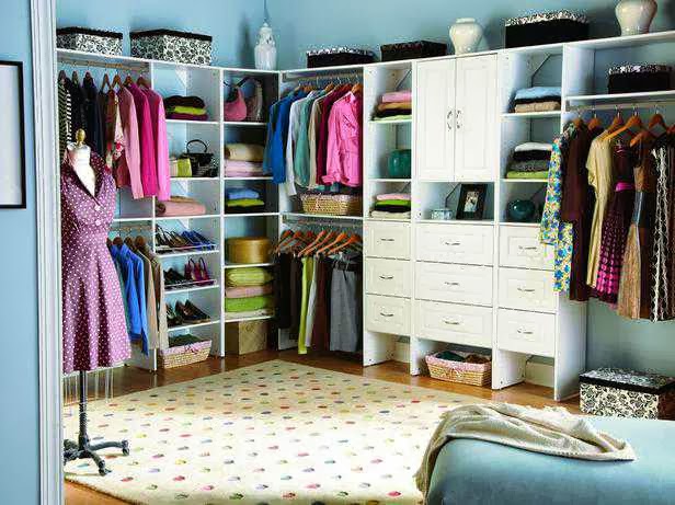 Tips to Organize Bedroom Closet Design - www.modernbedroomsdesign.com