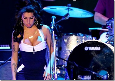 Morre Amy Winehouse - Fotos Notícias Causa