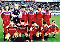 ATLÉTICO DE MADRID. Temporada 1993-94. López, Diego, Vizcaíno, Juanito, Caminero, Moacir; Kosecki, Manolo, Luis García, Toni y Pirri. REAL SPORTING DE GIJÓN 1 CLUB ATLÉTICO DE MADRID 1. 25/09/1993. Campeonato de Liga de 1ª División, jornada 4. Gijón (Asturias), estadio El Molinón. GOLES: 1-0: 27’, Abelardo. 1-1: 45’, Manolo.