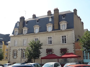 2018.07.01-069 l'hôtel de Molant