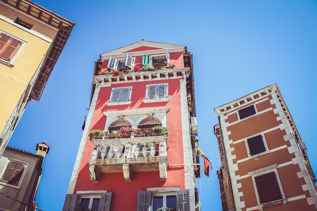 desktop wallpaper, house, old city, window, architecture