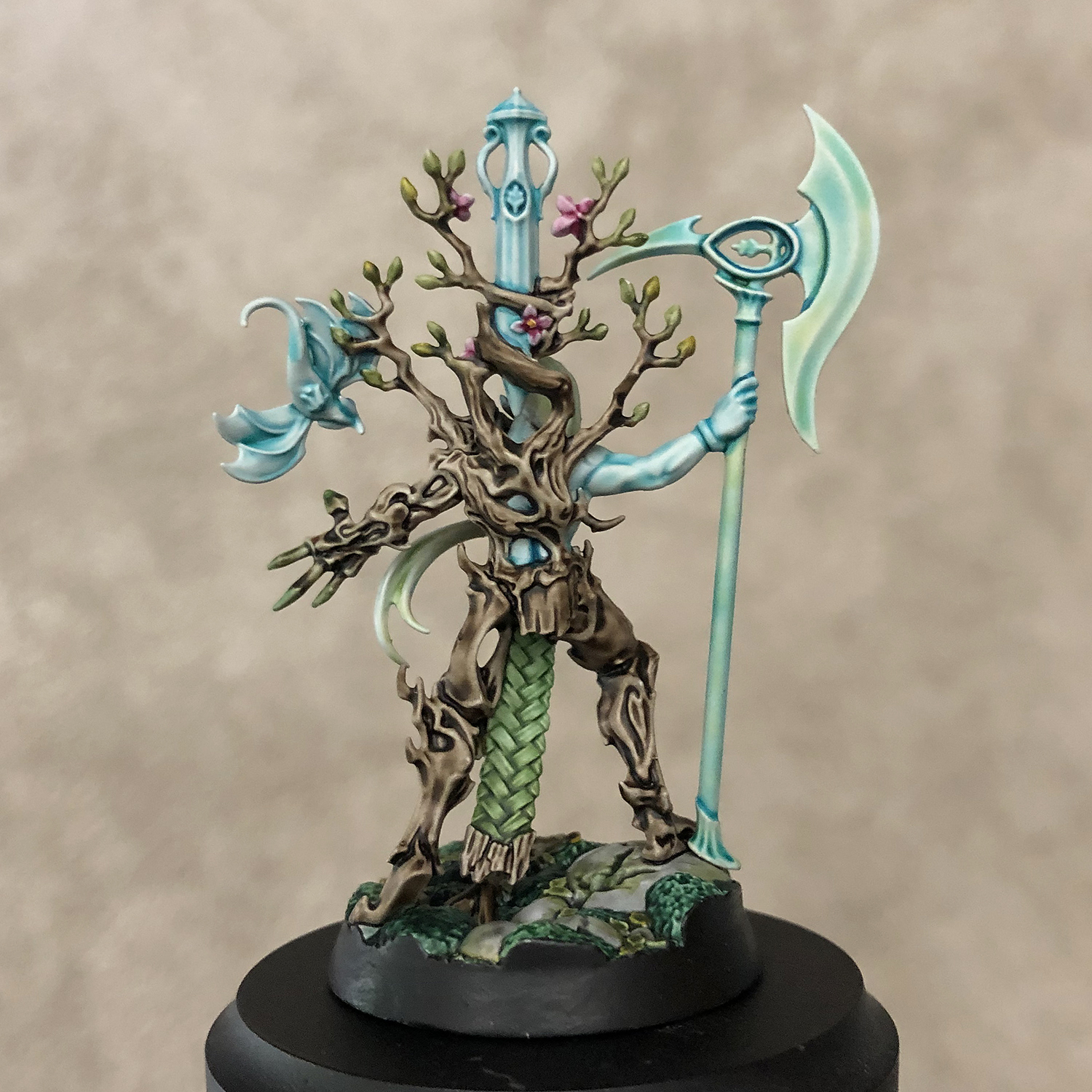 Can I use this version of grey seer as a primer for contrast