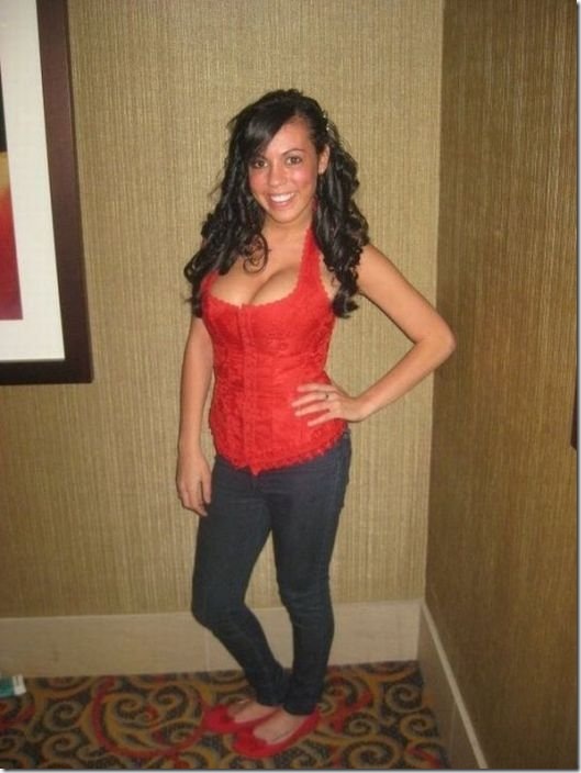 hot-girls-social-networks-22