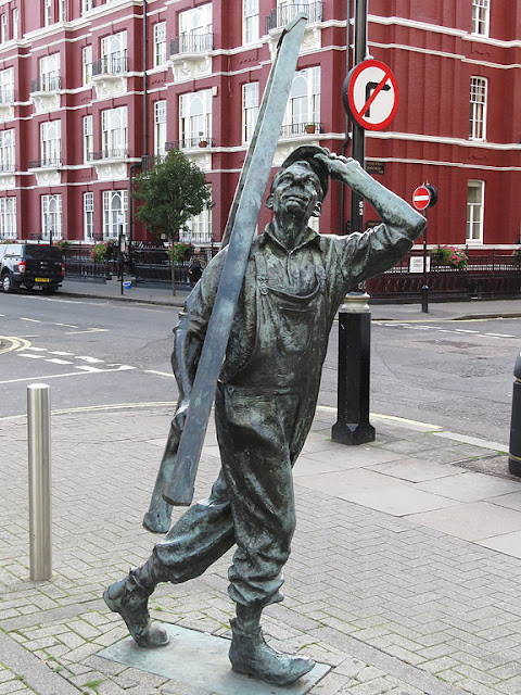 The Window Cleaner by Allan Sly, Capital House, Chapel Street, Marylebone, London