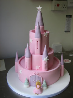 castle cake,princess castle cake,castle cakes,how to make a castle cake,disney princess castle cake