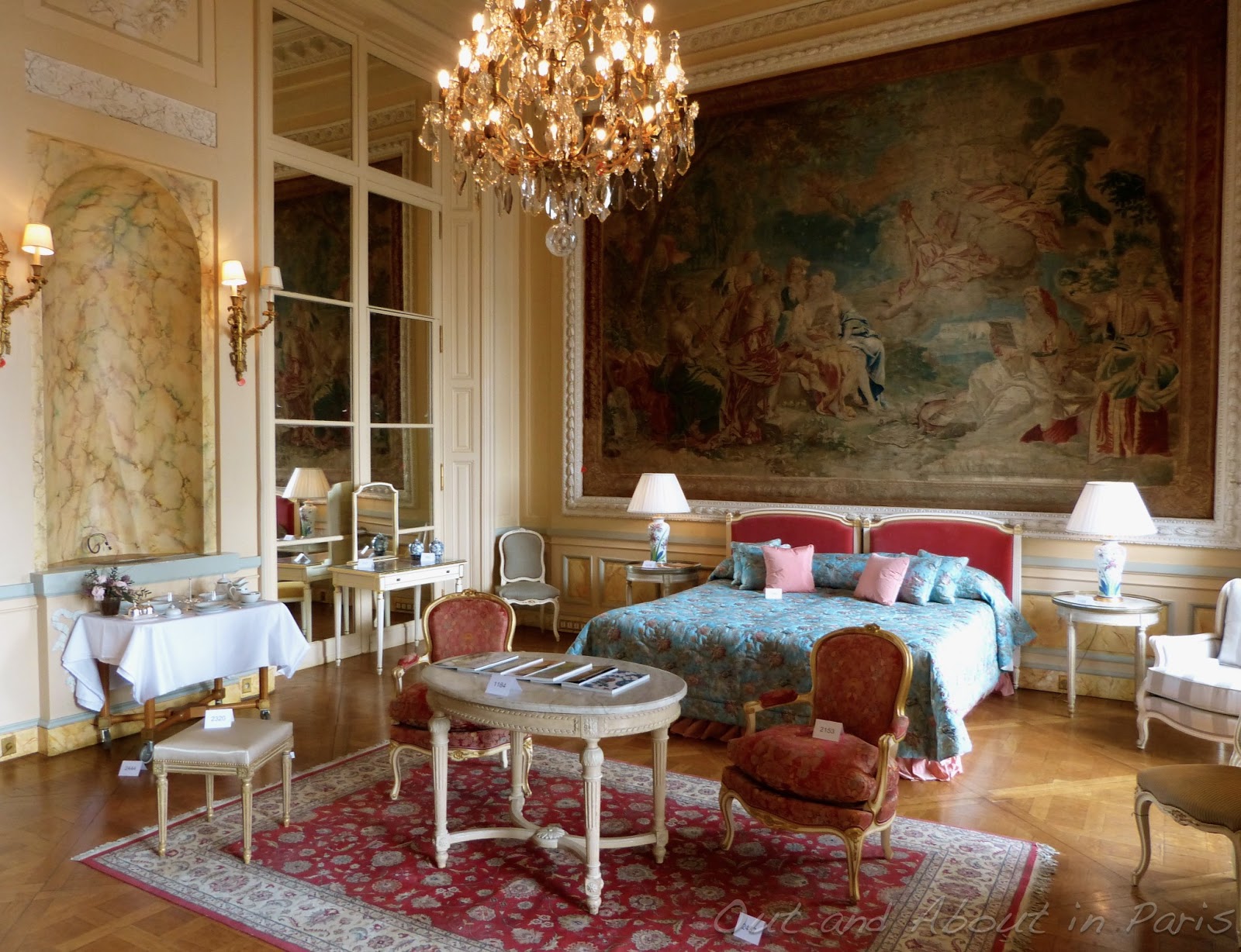 For Sale - 3,500 Objects from the Hôtel de Crillon in Paris!