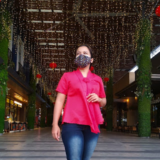 Living Plaza Jababeka punya public space yang cocok untuk ngabuburit