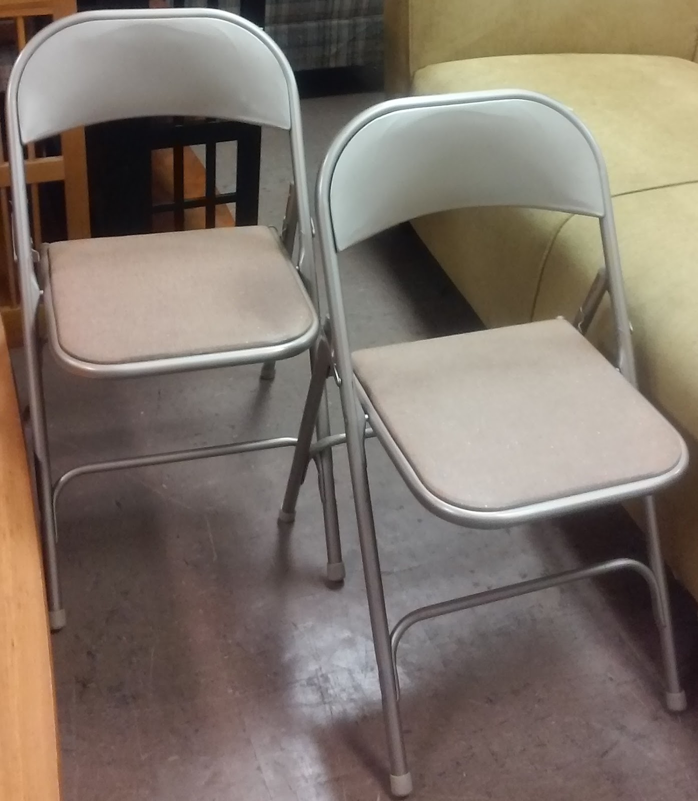 UHURU FURNITURE & COLLECTIBLES: SOLD Samsonite Vintage Folding Chairs