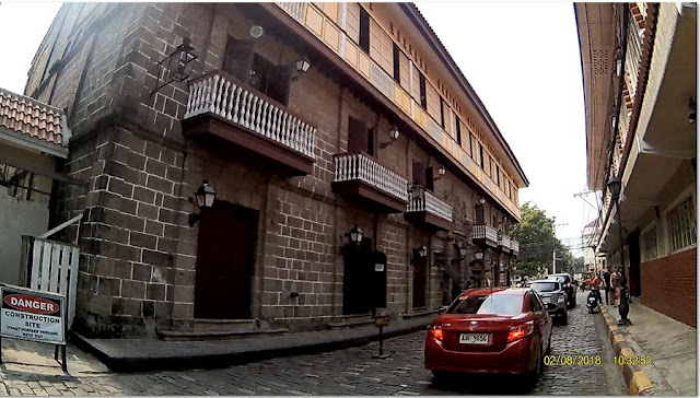 Another Spanish mestizo building in Intramuros