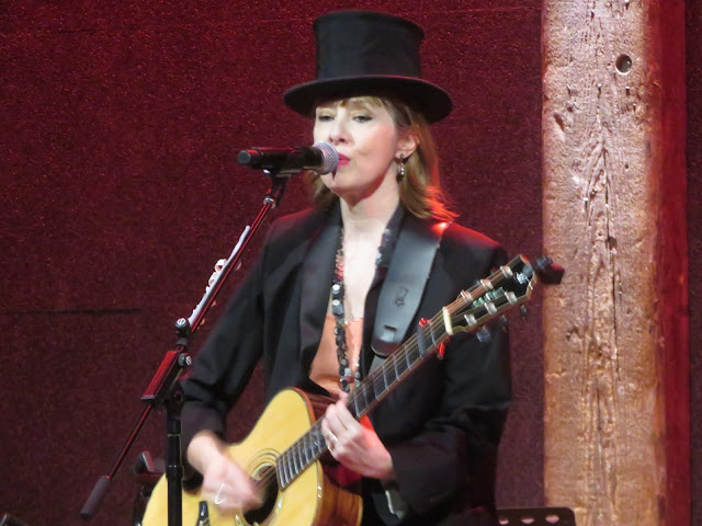 Suzanne Vega at City Winery NYC