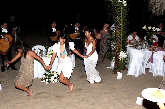 boda en playa, beach wedding, Oaxaca, México, Bodas Huatulco, Wedding Planner