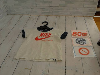 中古品　子供服　８０㎝　ＮＩＫＥ　半袖Ｔシャツ　１００円