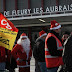 French transport strike brings Christmas Eve woe